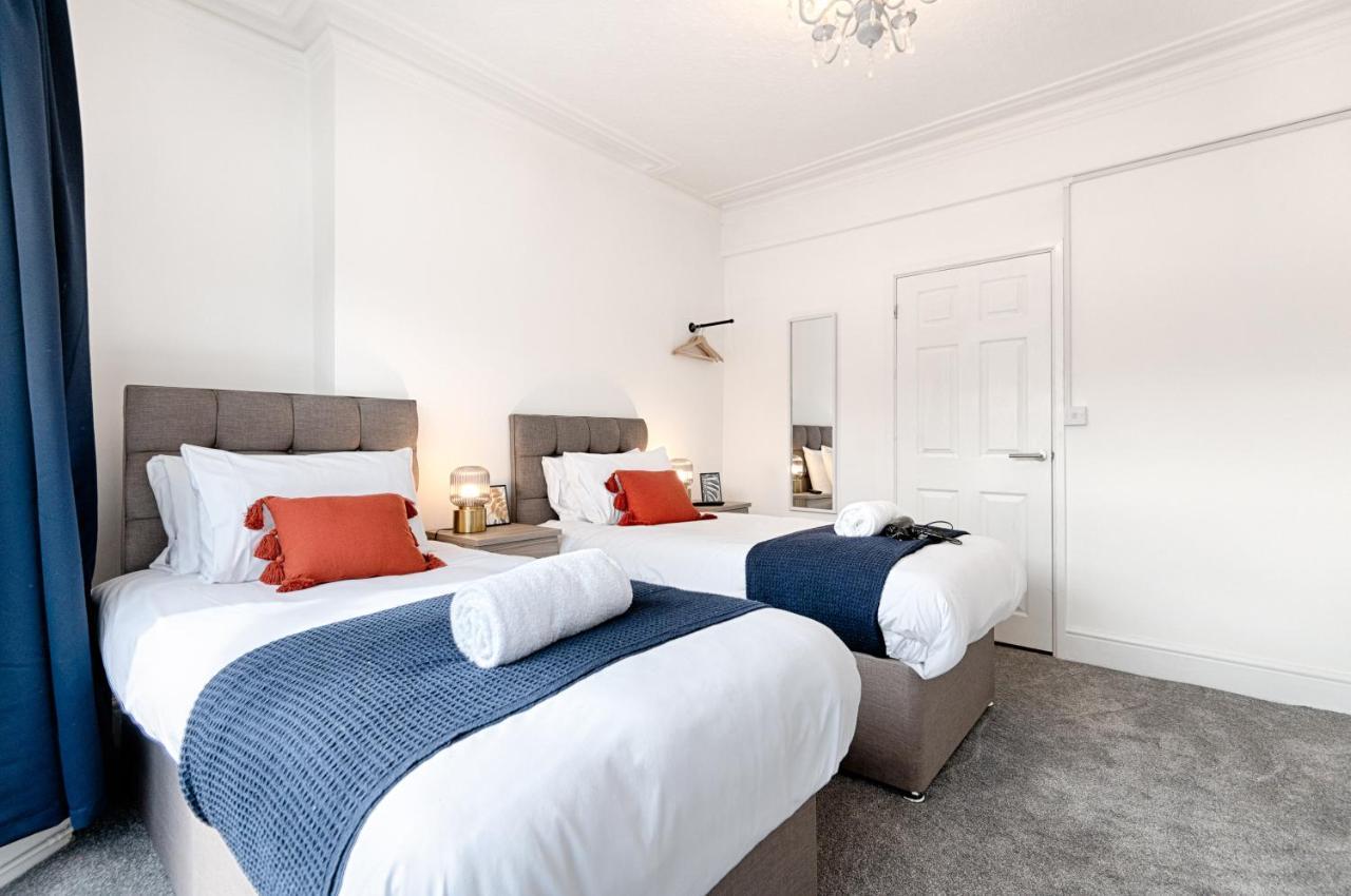 Make This Your Base! Tv In Every Bedroom! Мертир-Тидвилл Экстерьер фото