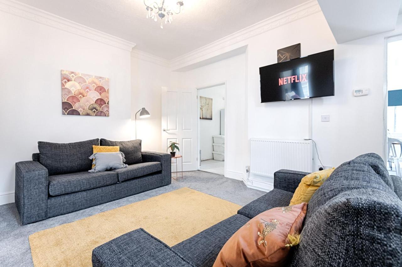 Make This Your Base! Tv In Every Bedroom! Мертир-Тидвилл Экстерьер фото
